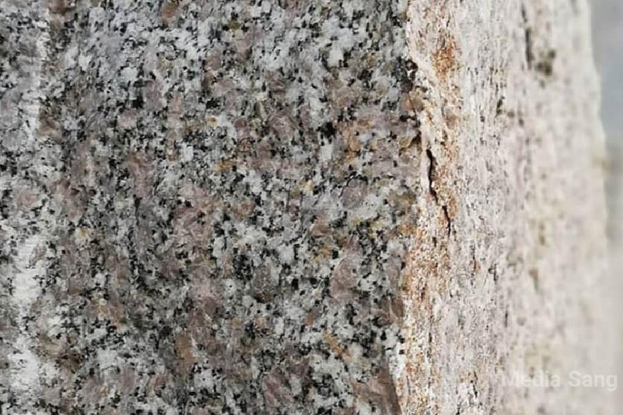 گرانیت هلویی تایباد | گنجینه گرانیتی از نقاط مرزی ایران - مدیا سنگ