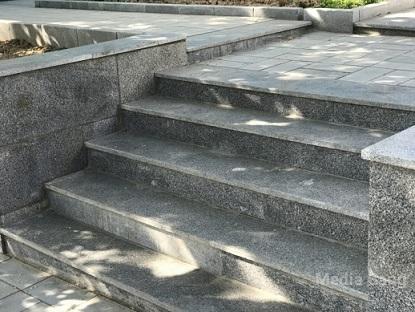 سنگ گرانیت گل پنبه ای همدان - مدیا سنگ